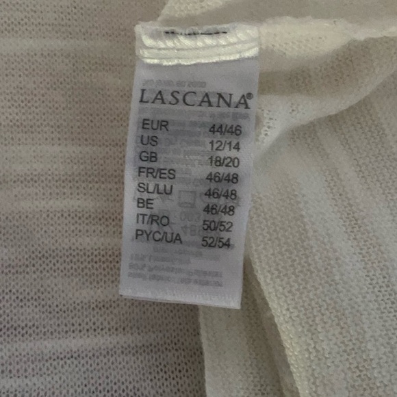 Lascana top with cold shoulder crochet top. White. Size 12/14 - Picture 7 of 8